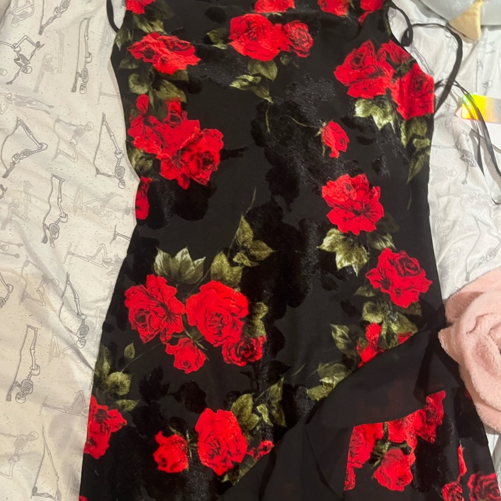 Macys formal black and red dress, gothic formal - Picture 5 of 5